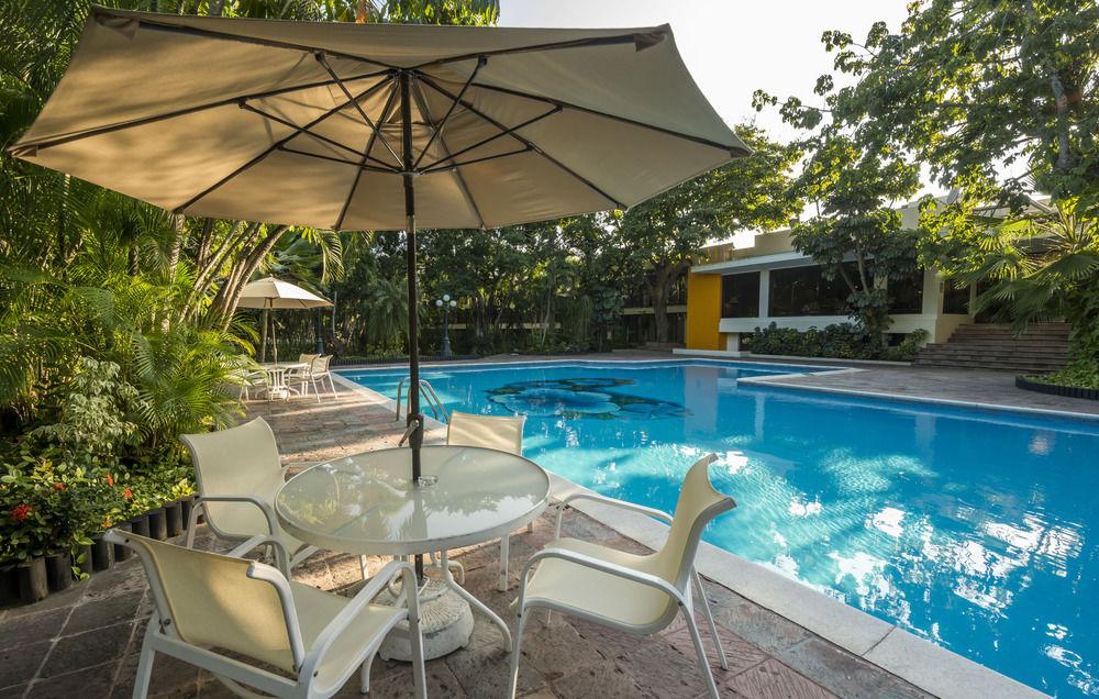 HS HOTSSON Hotel Tampico Esterno foto