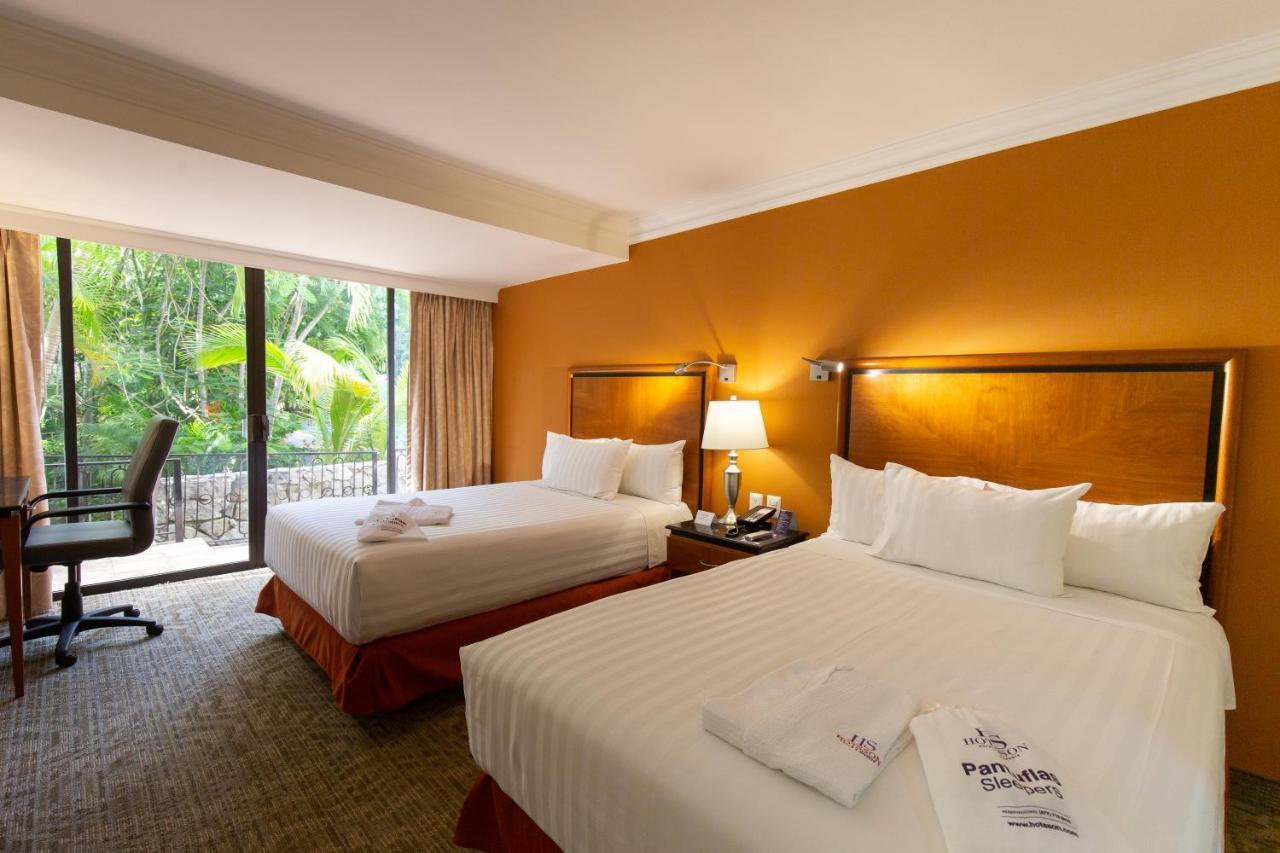 HS HOTSSON Hotel Tampico Esterno foto