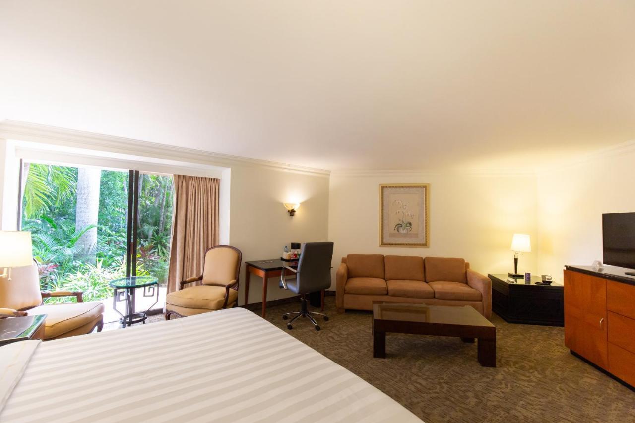 HS HOTSSON Hotel Tampico Esterno foto